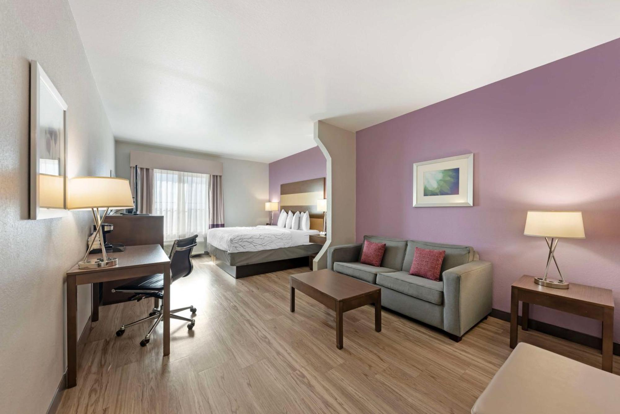 Best Western Plus Buda Austin Inn & Suites Exterior photo
