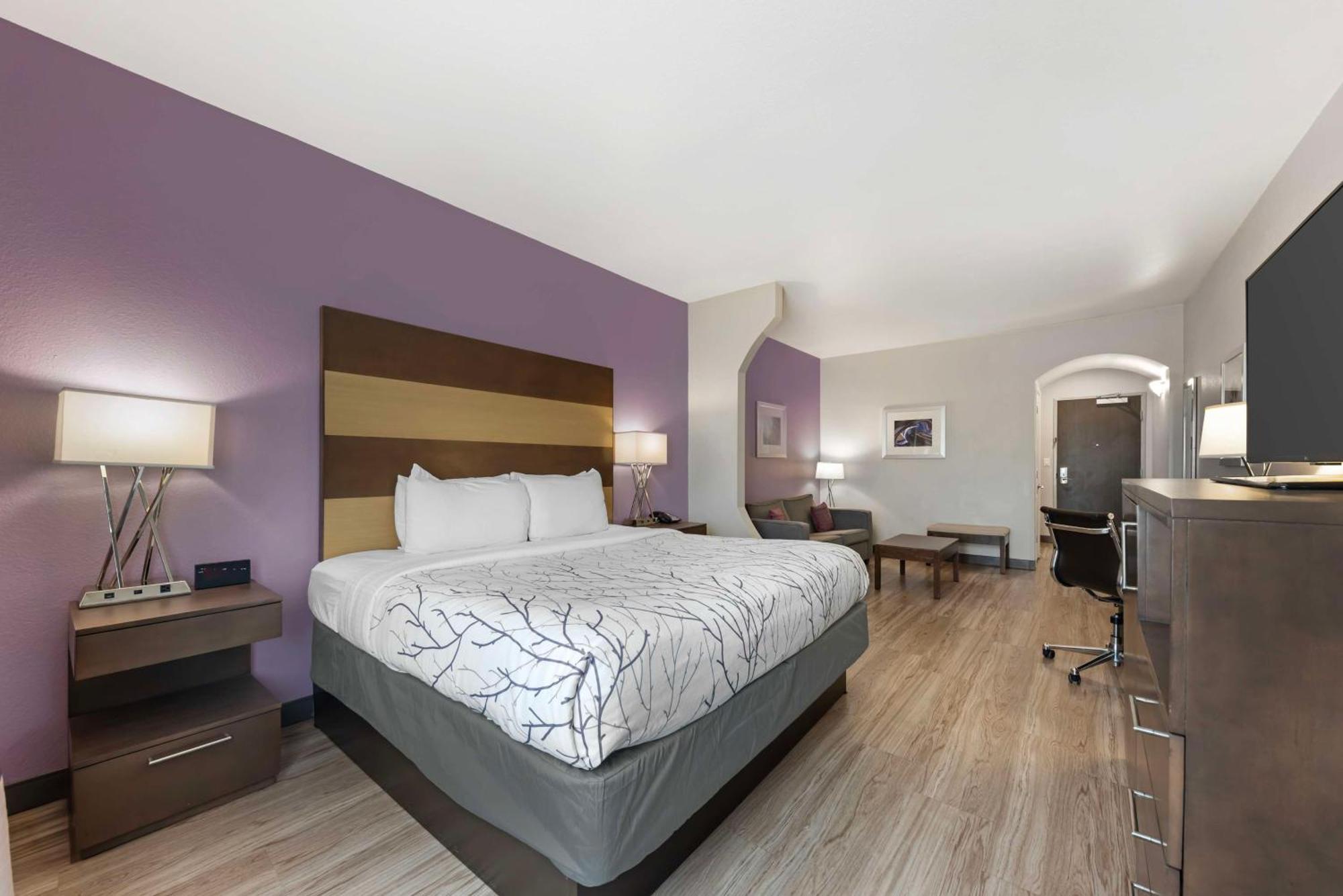 Best Western Plus Buda Austin Inn & Suites Exterior photo
