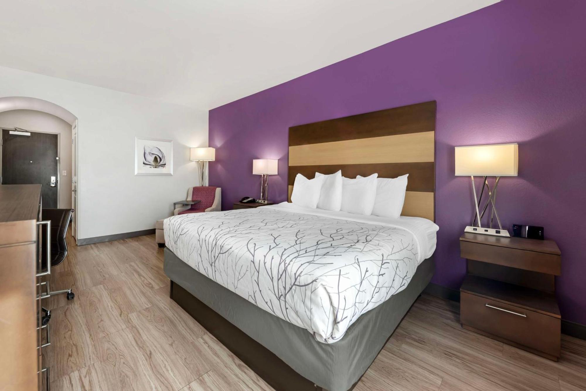 Best Western Plus Buda Austin Inn & Suites Exterior photo