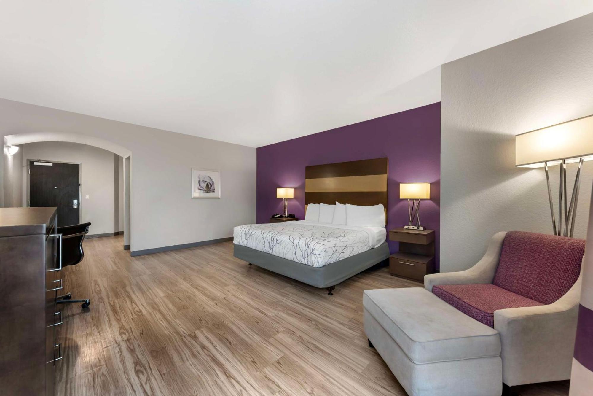 Best Western Plus Buda Austin Inn & Suites Exterior photo