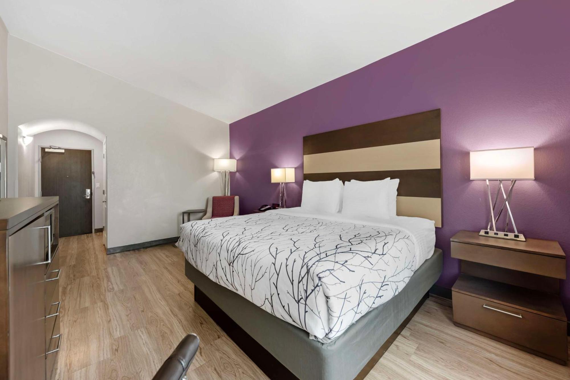 Best Western Plus Buda Austin Inn & Suites Exterior photo
