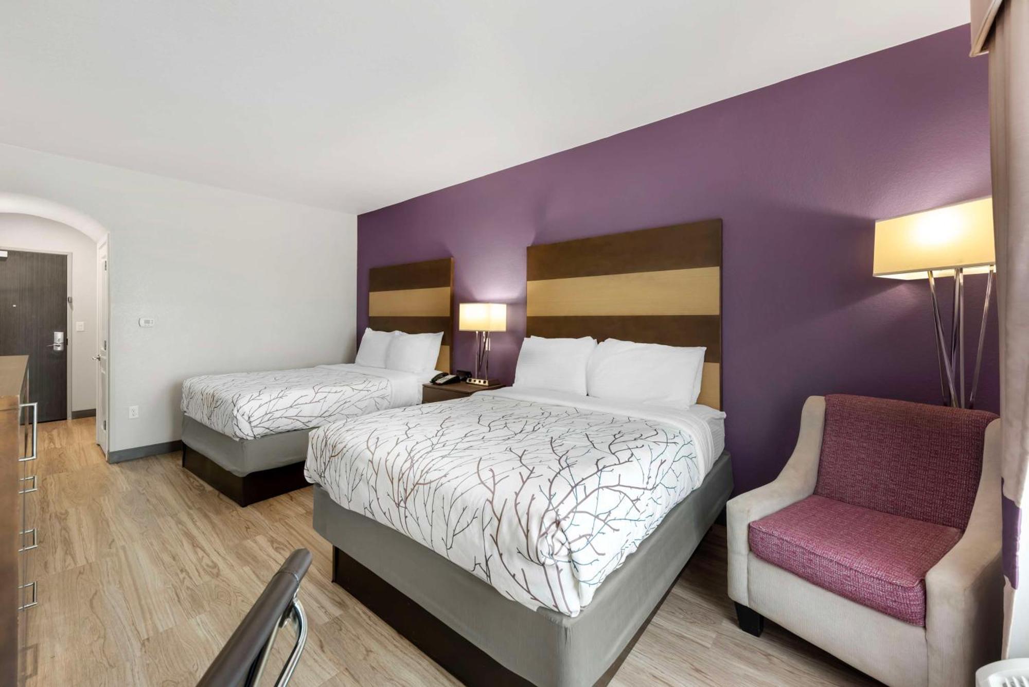 Best Western Plus Buda Austin Inn & Suites Exterior photo