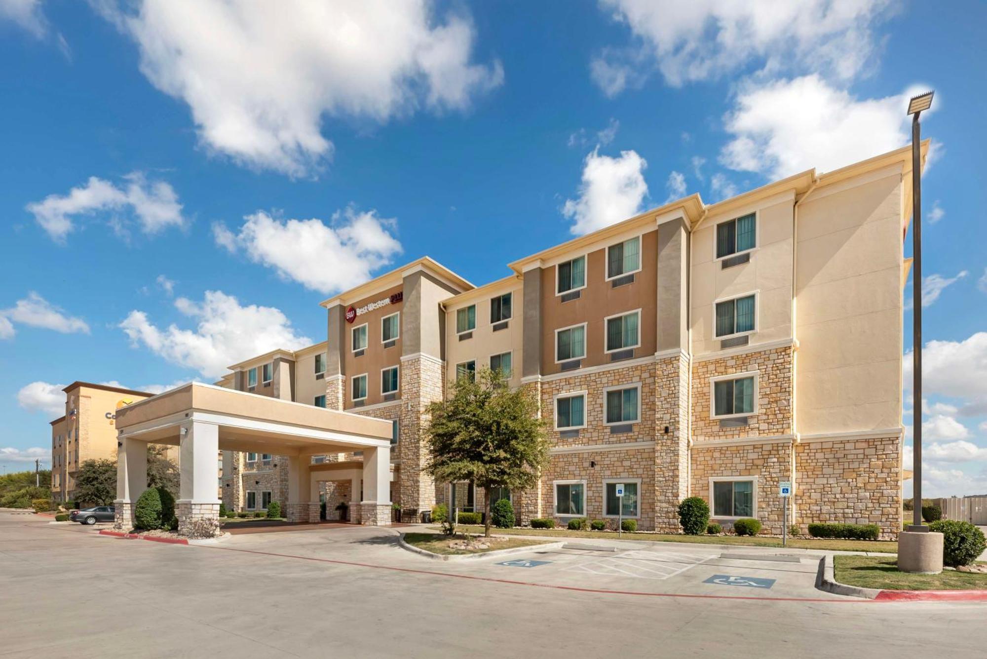 Best Western Plus Buda Austin Inn & Suites Exterior photo